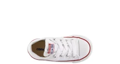 BOYS TODDLER CHUCK TAYLOR ALL STAR CLASSIC LOW SNEAKER><noscript><img width=