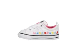 GIRLS INFANT CHUCK TAYLOR ALL STAR STREET SNEAKER><noscript><img width=