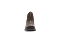 MENS CYRUS CHELSEA BOOT><noscript><img width=