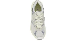 WOMENS AL8 SNEAKER><noscript><img width=