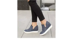 WOMENS CARDI WEDGE SNEAKER><noscript><img width=