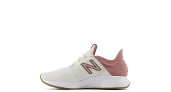 WOMENS FRESH FOAM ROAV RUNNING SHOE><noscript><img width=