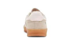 WOMENS GIIA SNEAKER><noscript><img width=