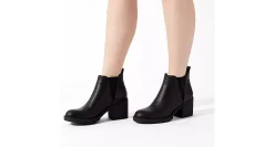 WOMENS LAURA CHELSEA BOOT><noscript><img width=