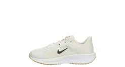 WOMENS QUEST 6 RUNNING SHOE><noscript><img width=