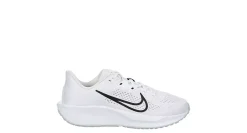 WOMENS QUEST 6 RUNNING SHOE>NIKE