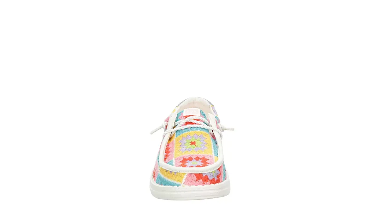 WOMENS WENDY CROCHET SLIP ON SNEAKER>HEYDUDE