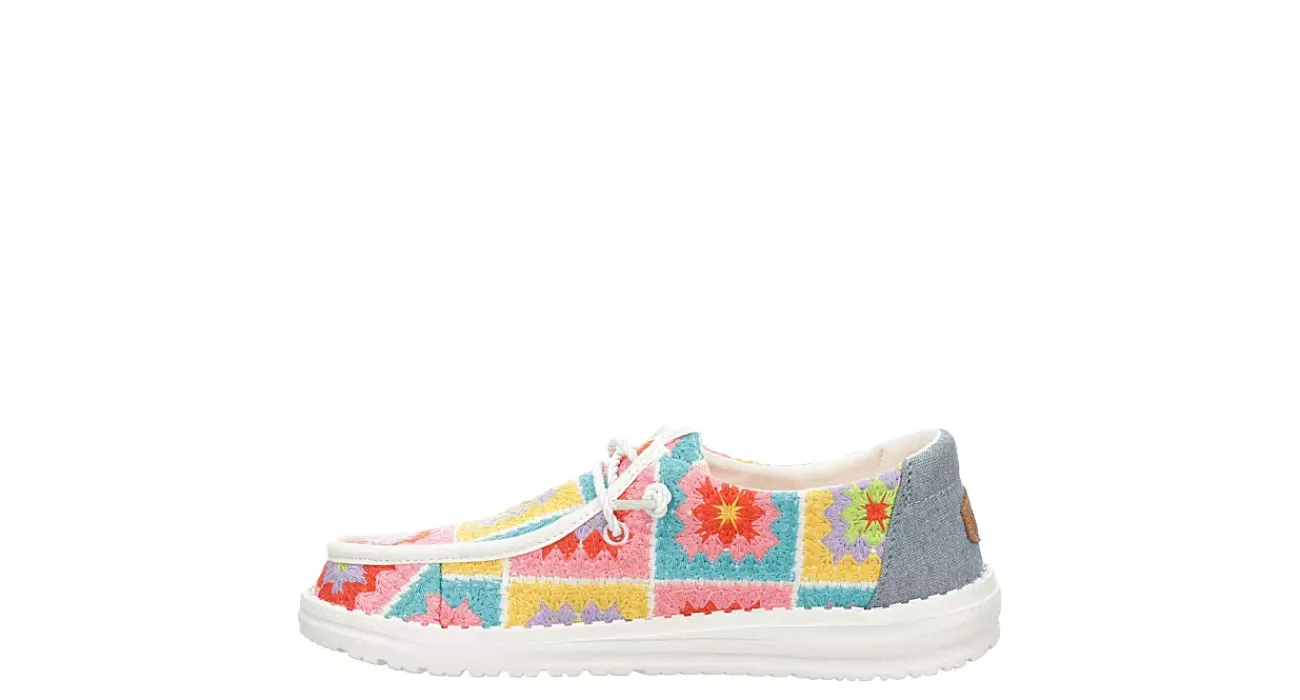 WOMENS WENDY CROCHET SLIP ON SNEAKER>HEYDUDE